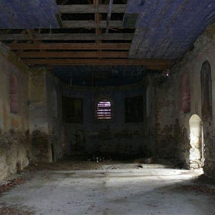 zer02 Żernica Wyżna, wnętrze cerkwi przed remontem, 2008 (foto: Paweł Olejnik)