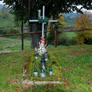 zernica2014c Żernica Niżna, cmentarz, 2014 (foto: P. Szechyński)