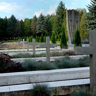 05d Cmentarz wojskowy żołnierzy polskich i radzieckich w Baligrodzie, 2014 (foto: P. Szechyński)