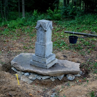 lipie1 Lipie, cmentarz podczas remontu - obóz Magurycza, 08.2017 (foto: P. Szechyński)
