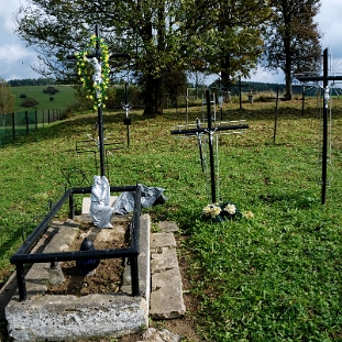oslawica2014a Osławica, cmentarz i miejsce po cerkwi, 2014 (foto: P. Szechyński)