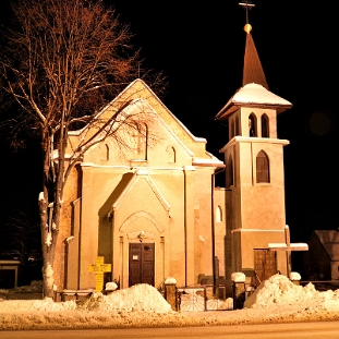 cisna2012a Cisna, kościół zimą, 2012 (foto: P. Szechyński)