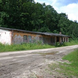 rzepedz2010b Rzepedź, droga od strony Prełuk, dawny ZuL - budynek obecnie nie istnieje), 2010 (foto: P. Szechyński)