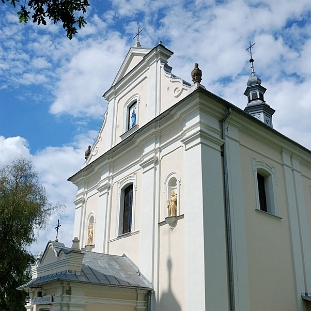 uherce2010f Uherce, barokowy kościół parafialny z 1757r., lato 2010 (foto: P. Szechyński)