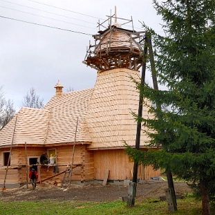 wmichowa2009z23 Wola Michowa, kościół rzymskokatolicki w budowie, 2009 (foto: P. Szechyński)