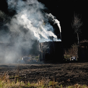 kolonice2014b Kołonice, retorty, wypał węgla, 2014 (foto: P. Szechyński)