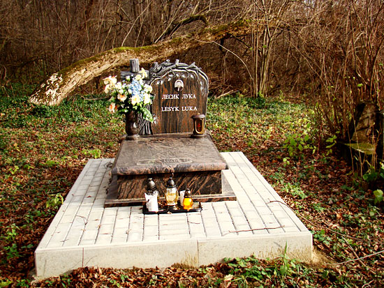 grób Lesyk Luka