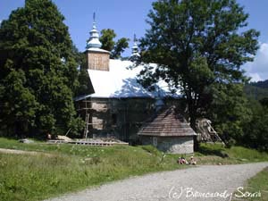 Cerkiew w Łopience oraz kaplica grobowa