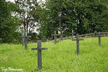 Uherce, cmentarz wojskowy na Lachawie