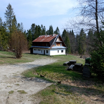 beniowa2014f Bydynek obok dawnego schronu "Nad Negrylowym", 2014 (foto: P. Szechyński)