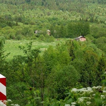 sokoliki2020n Sokoliki Górskie, zabudowania po stronie ukraińskiej, 2020 (foto: P. Szechyński)