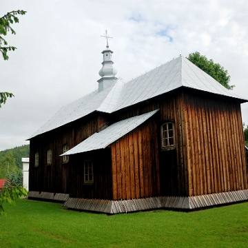 brzegi2020b Brzegi Dolne, dawna parafialna cerkiew greckokatolicka, p.w. św. Michała Archanioła z 1844 r., obecnie kościół, 2020 (foto: P. Szechyński)