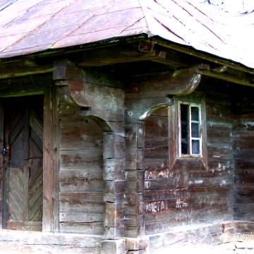 P8230177 Bystre, cerkiew, 2004 (foto: P. Szechyński)