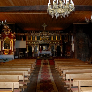 DSC_0030 Czarna, cerkiew greckokatolicka pw. św. Wielkiego Męczennika Dymitra, obecnie kościół, 2009 (foto: P. Szechyński)