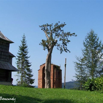 11 Jałowe, dzwonnica (foto: P. Olejnik)