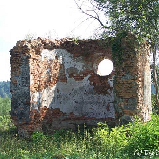 15 Jałowe, ruina kaplicy dworskiej (foto: P. Olejnik)