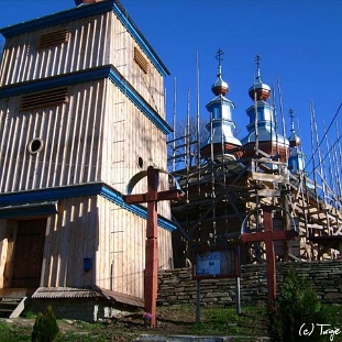 odb4 Komańcza, cerkiew w odbudowie, stan na 31.10.2008 (foto: A. Szechyński)