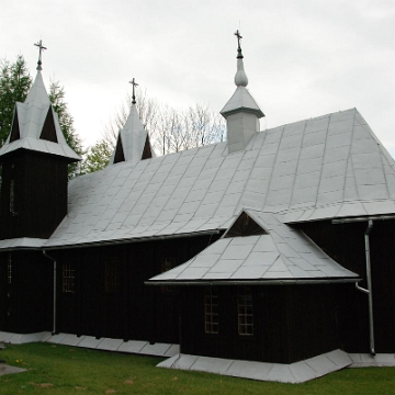 roztoki2009a Cerkiew greckokatolicka pw. św. Michała Archanioła w Roztokach Dolnych, obecnie kościół rzymskokatolicki, 2009 (foto: P. Szechyński)