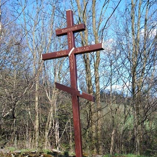 rzep8 Rzepedź, krzyż obok cerkwi, 2009 (foto: P. Szechyński)