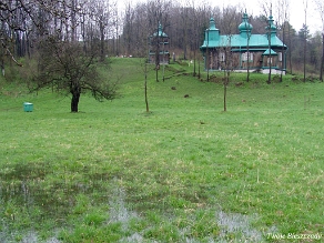 szczawne2008b Szczawne, cerkiew greckokatolicka i dzwonnica z lat 1888-1889, obecnie cerkiew prawosławna, 2008 (fot. P. Szechyński)