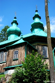 szczawne2010b Szczawne, drewniana trójdzielna cerkiew greckokatolicka z lat 1888-1889, obecnie cerkiew prawosławna, 2010 (fot. P. Szechyński)