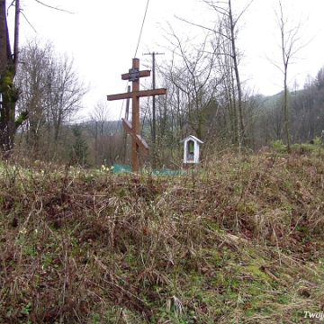 srednie2008g Średnie Wielkie, cmentarz i miejsce po cerkwi, 2007 (foto: P. Szechyński)