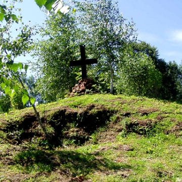 bandrow1 Bandrów Kolonia, miejsce po zborze ewangelickim, 2006 (foto: P. Szechyński)