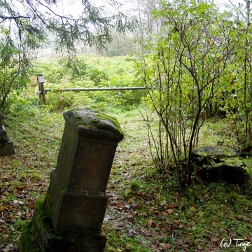 benio2a Beniowa, cmentarz, rok 2006 (fot. P. Szechyński)