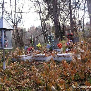 09362423d Bereźnica Niżna, dawny cmentarz, 2004 (fot. J. Milczanowska)