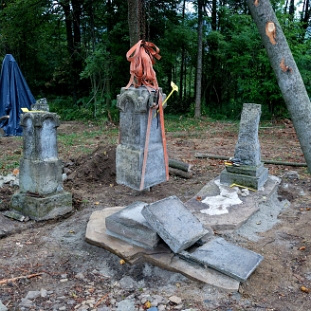 lipie4 Lipie, cmentarz podczas remontu - obóz Magurycza, 08.2017 (foto: P. Szechyński)
