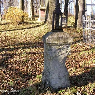 lutowiska6 Lutowiska, cmentarz, jesień 2005 (foto: J. Milczanowska)