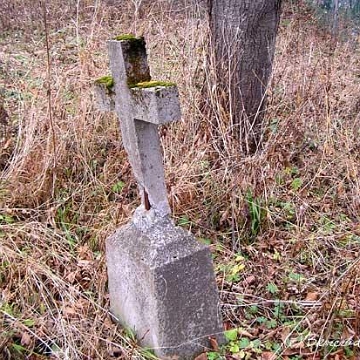 085156rajskie4 Rajskie, cmentarz, 2005 (fot. J. Milczanowska)