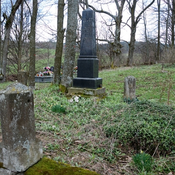 smolnik2010f Smolnik nad Osławą, cmentarz, rok 2010 (foto: P. Szechyński)