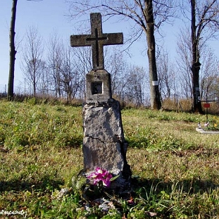 ste14 Stężnica, cmentarz, 2008 (foto: P. Szechyński)