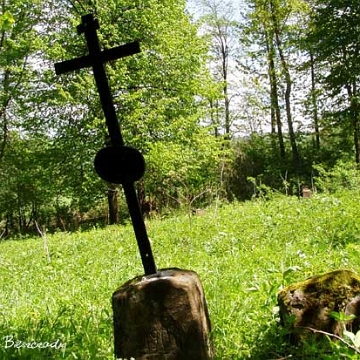 twor10 Tworylne, cmentarz, 2005 (foto: P. Szechyński)