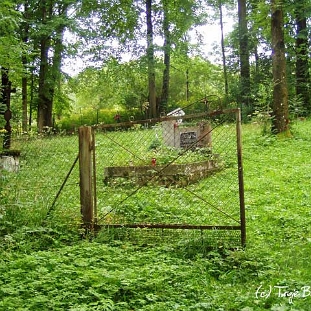 zat1 Zatwarnica, cmentarz, rok 2005 (foto: P. Szechyński)