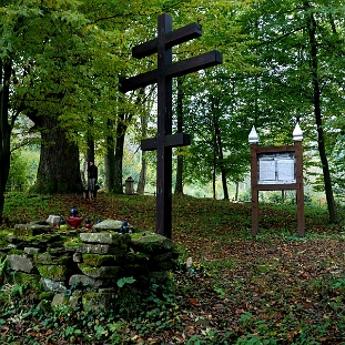 04d Zawój, cmentarz i miejsce po cerkwi, 2014 (foto: P. Szechyński)