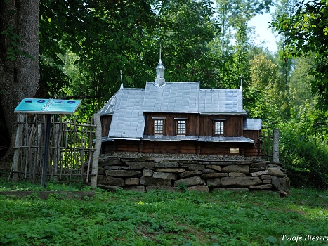 Zatwarnica, cmentarz i miejsce po cerkwi