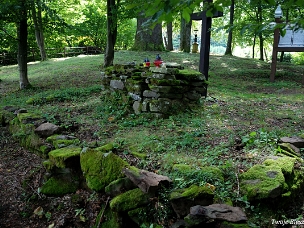 Zawój, cmentarz i miejsce po cerkwi