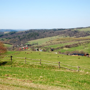 przelecz2010b Przełęcz nad Stężnicą, widok na Stężnicę (foto: P. Szechyński)