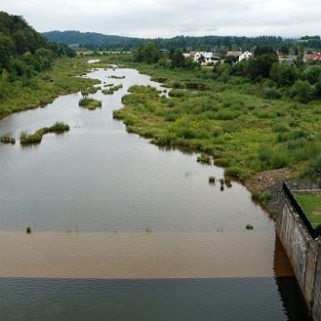 myczkowieckie2017c Jezioro Myczkowieckie, widok z zapory na martwe koryto Sanu (foto: P. Szechyński)