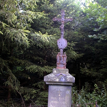 balnica2003a Balnica , krzyż przydrożny Iwana i Jewki Uhal z 1898r., lato 2003 (foto: P. Szechyński)