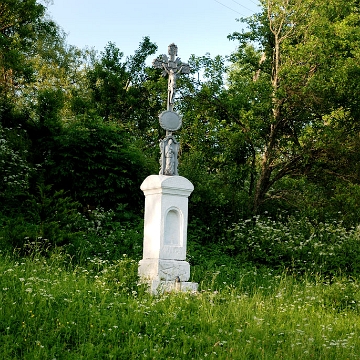 duszatyn2019a Duszatyn, krzyż przydrożny, 2019 (fot. P. Szechyński)