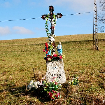 oslawica2009a Osławica, krzyż przydrożny, 2010 (foto: P. Szechyński)