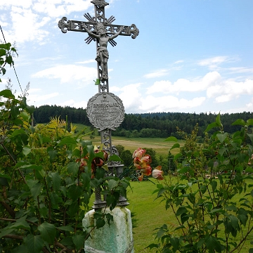 turzansk2010d Turzańsk, krzyż przydrożny, 2010 (foto: Justyna Szechyńska)