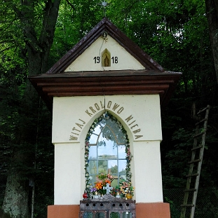 baligrod2013a Baligród. Kapliczka Królowej Nieba z 1918r., 2013 (foto: P. Szechyński)