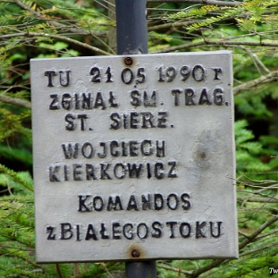 hucz11a Rabe, kamieniołom "Drobny", pamięci tragicznie zmarłego żołnierza, 2007 (foto: P. Szechyński)