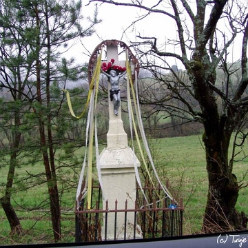 koma_rad_krz Krzyż przydrożny między Komańczą a Radoszycami (foto: P. Szechyński)