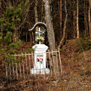 komancza2011a Komańcza, krzyż przydrożny, 2011 (foto: P. Szechyński)