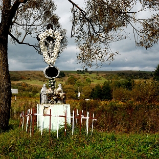smolnik_krzyz3 Smolnik nad Osławą, krzyż przydrożny, 2014 (foto: P. Szechyński)